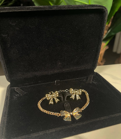 Encrusted bow tie set