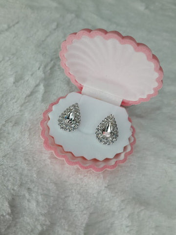 Statement teardrop studs