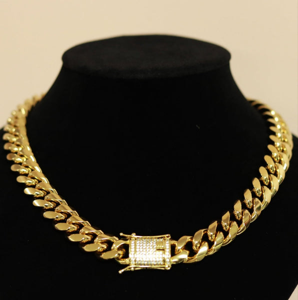 Stellar Bombshell Cuban Necklace